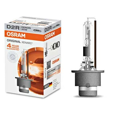 Osram Xenarc Original D2R -polttimo tuotepakkauksen kanssa kuvattuna valkoista taustaa vasten.