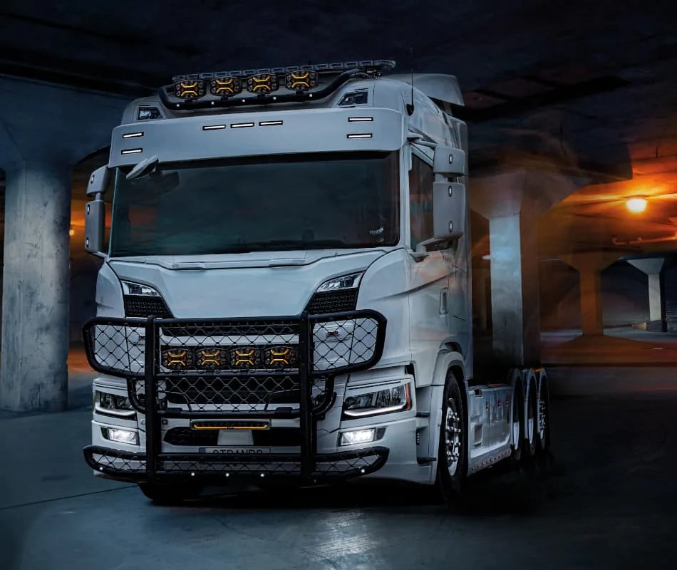 Strands Dark Knight Insane ovaali LED-lisävalo – kuva 5