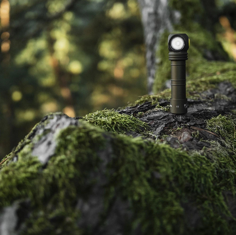Armytek Wizard C2 Pro Olive / Valkoinen / 2500 lm