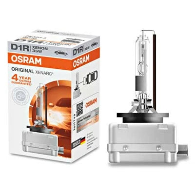 Osram Xenarc Original D1R -polttimo tuotepakkauksen kanssa kuvattuna valkoista taustaa vasten.
