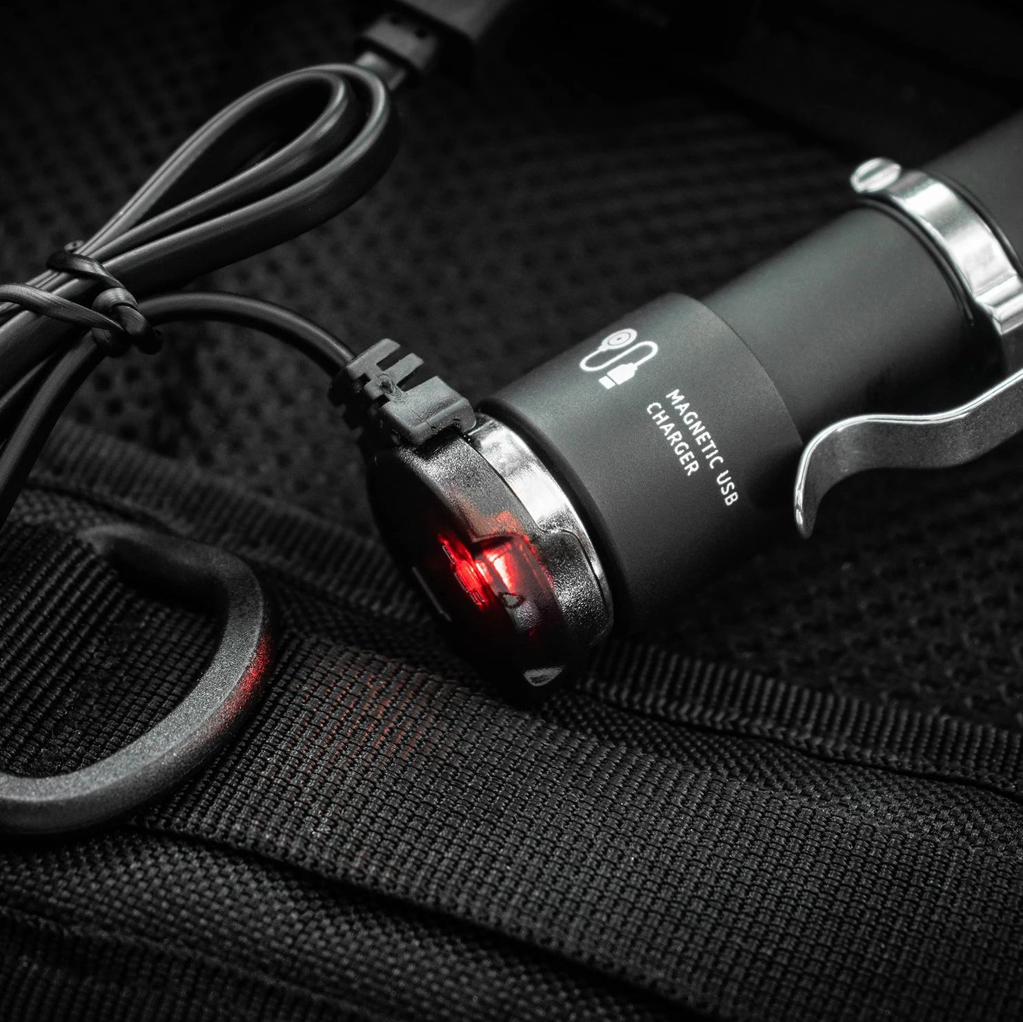 Akkulaturi Armytek Magneettinen AMC-02