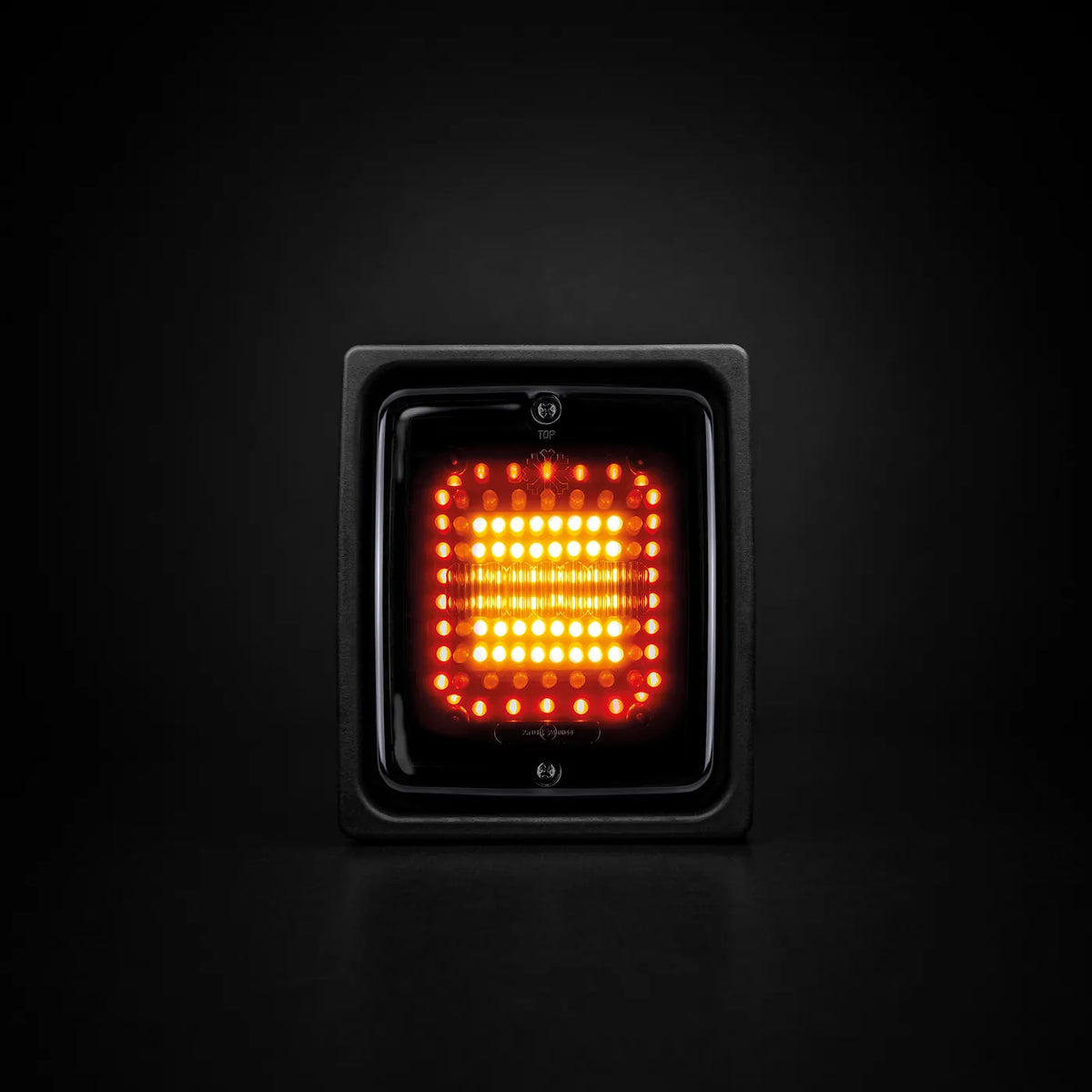 Dark Knight IZE LED Square Takavalo, parkki/jarru/vilkku – 3-toiminen LED-takavalo