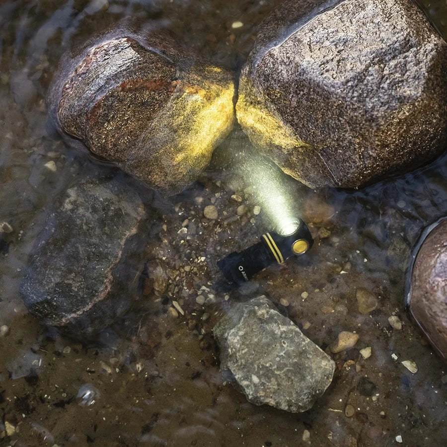 Otsalamppu Armytek Elf C1 Kylmä Sävy 1000 lm