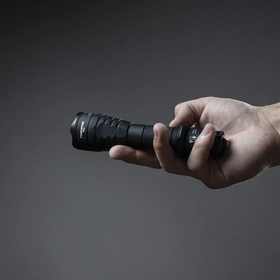 Taskulamppu Armytek Predator Pro Lämmin Sävy Laajennettu Valaisinpaketti 1400 lm