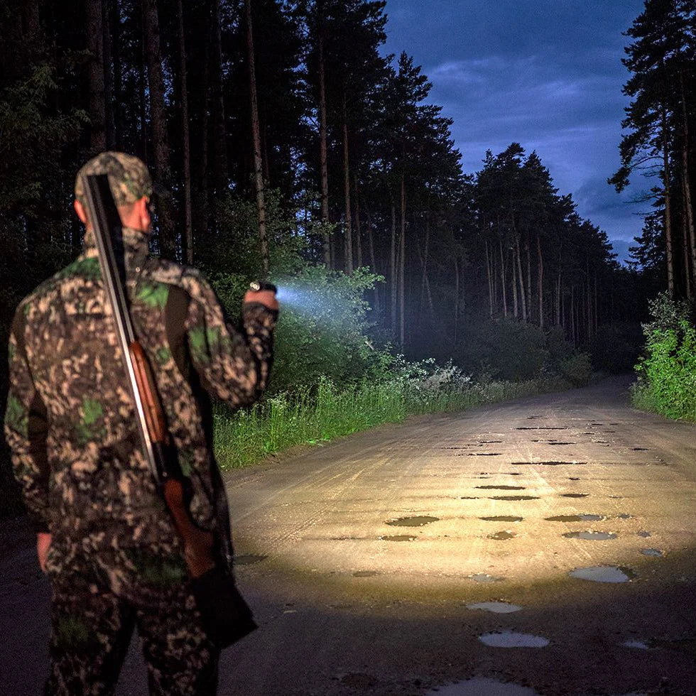 Taskulamppu Armytek Viking Pro Magnet USB Lämmin Sävy 2050 lm