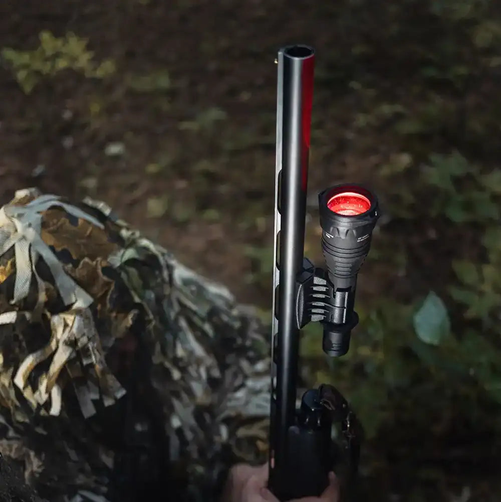 Taskulamppu Armytek Viking Pro Lämmin Sävy Laajennettu Valaisinpaketti 2050 lm