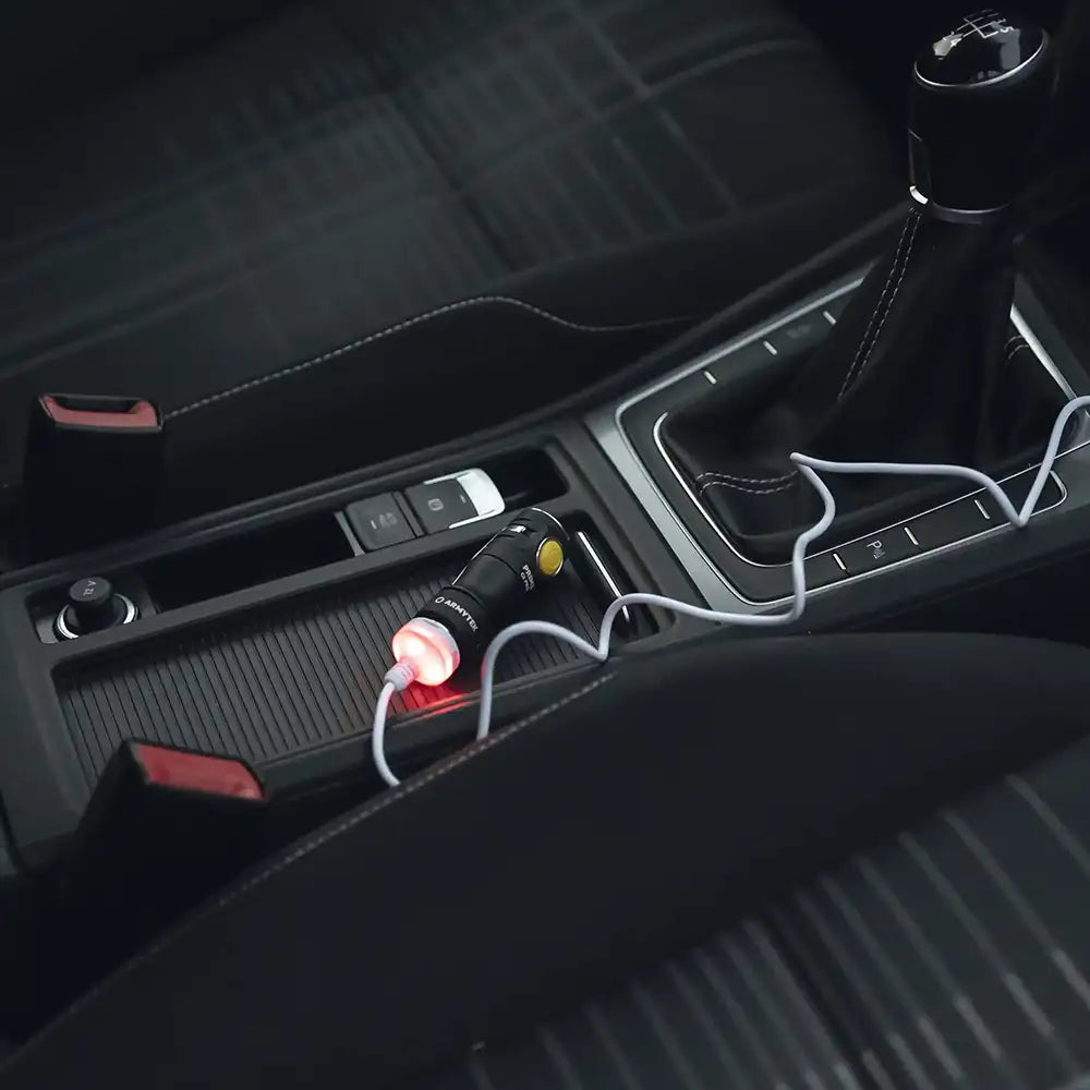 Taskulamppu Armytek Prime C1 Pro Lämmin Sävy 930 lm