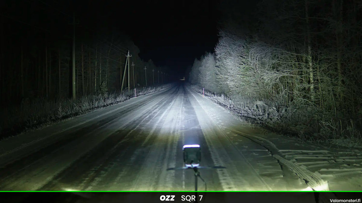 OZZ SQR 7" LED-lisävalo musta runko, parkilla ja R65 varoitusvalolla